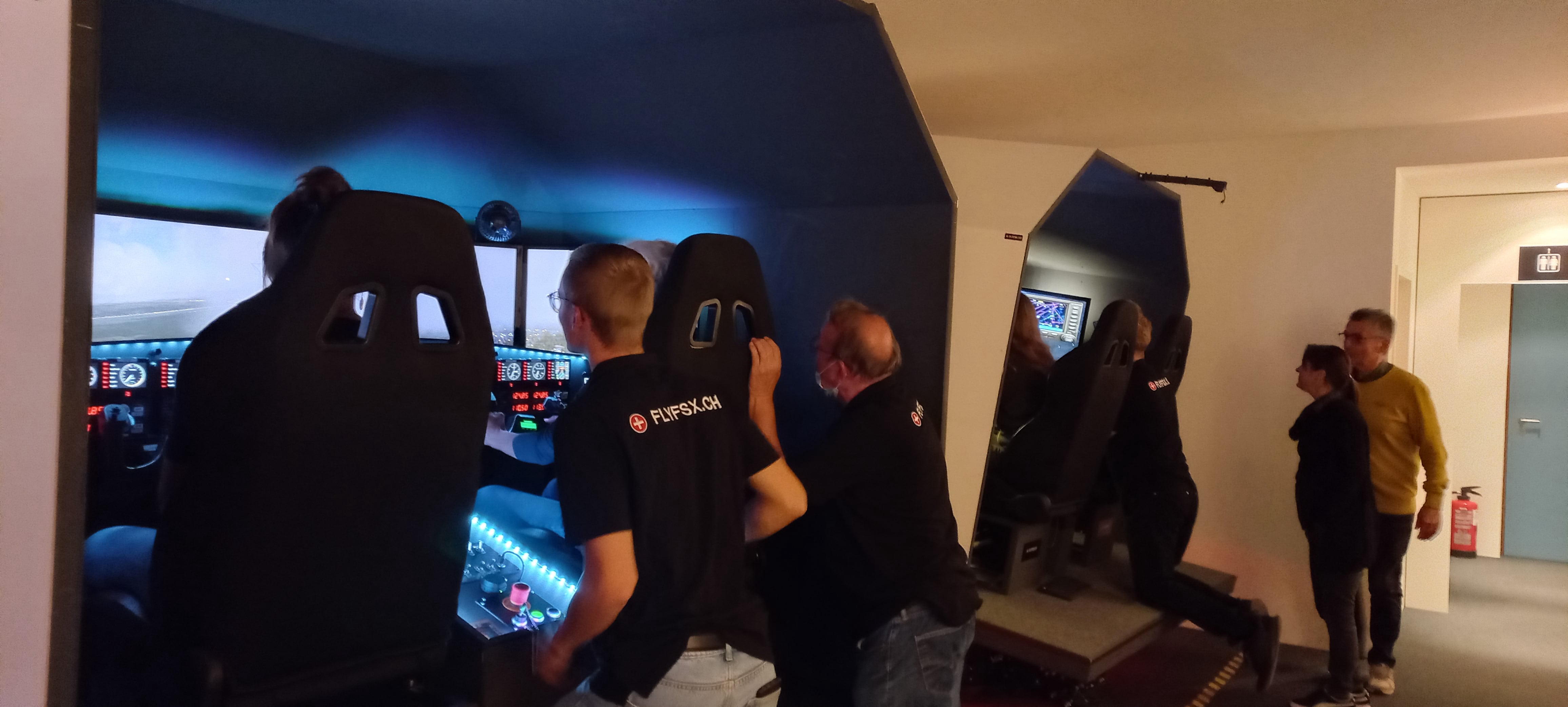 FLYFSX - Flugsimulator - Flight Simulator -  Rüchligweg 55 - 4125 Riehen - Basel - Baden - Aarau - Zürich - Schweiz - Lörrach - Freiburg - Deutschland. 